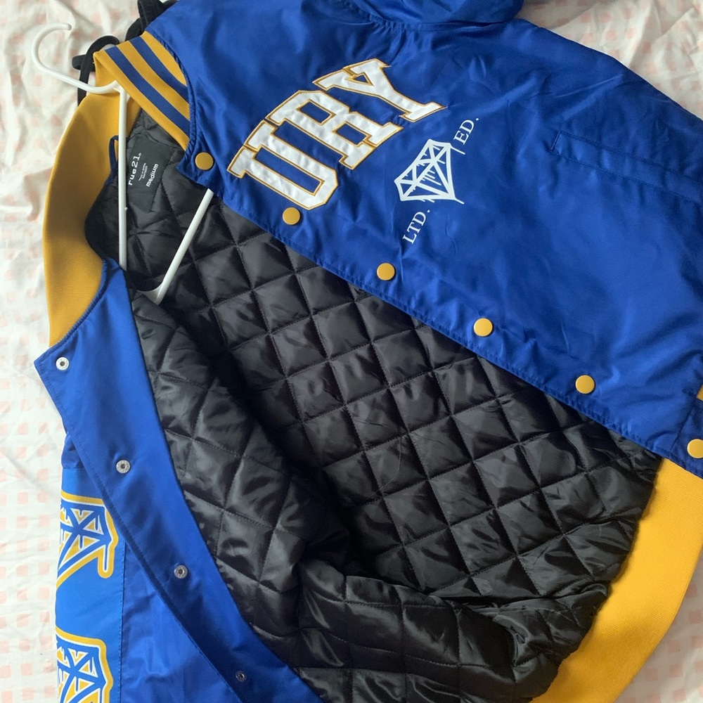 Varsity jacket - Picture 3 of 3